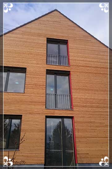 ganze Häuser aus Holz